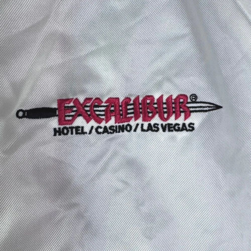 Vintage Excalibur Hotel Casino Las Vegas White Satin Bomber Jacket Mens Large